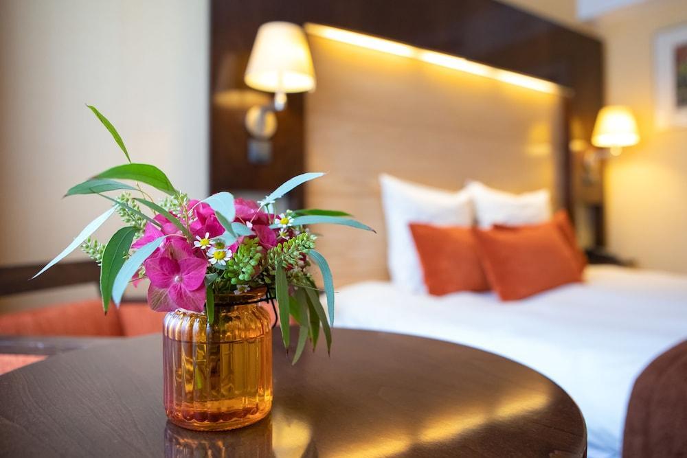 Szálloda Mercure Korona 4*